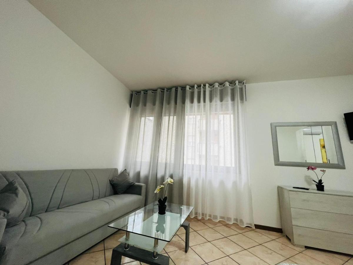 Casa Vacanza Elena 2 Werona Zewnętrze zdjęcie