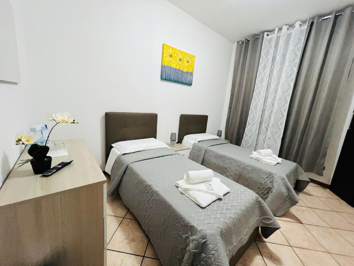 Casa Vacanza Elena 2 Werona Zewnętrze zdjęcie