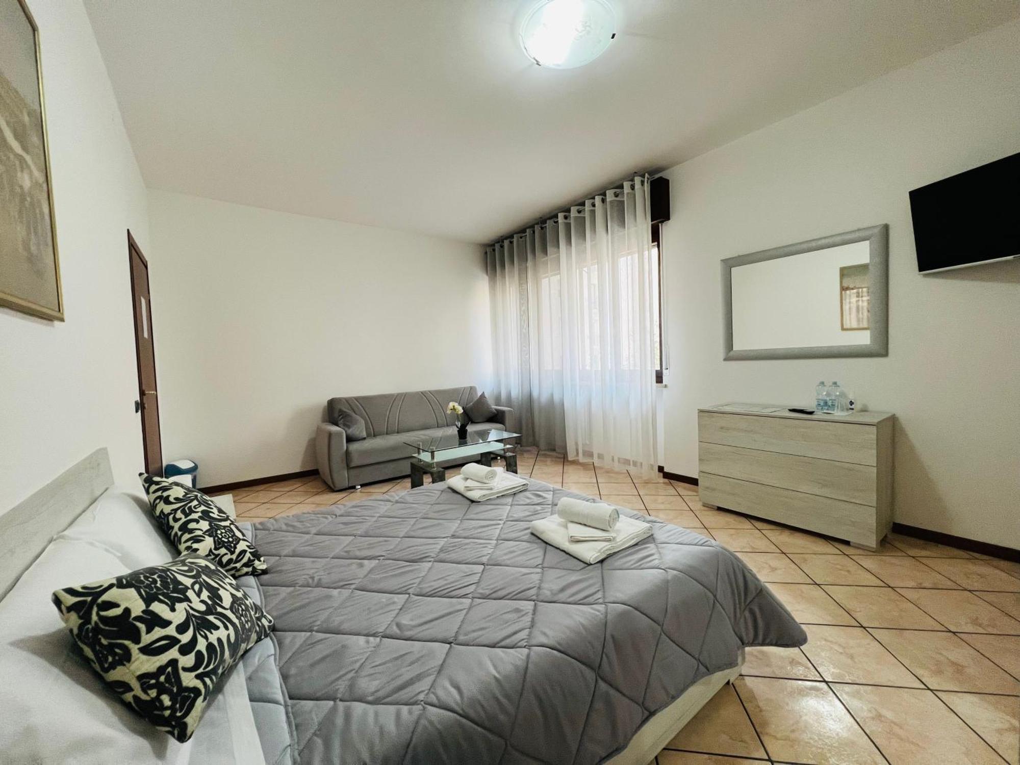 Casa Vacanza Elena 2 Werona Zewnętrze zdjęcie